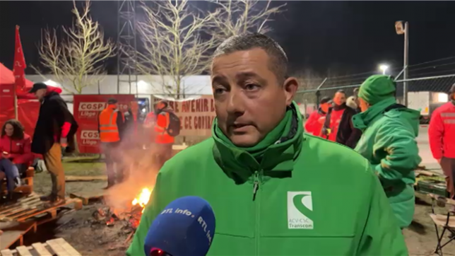 Interviews dans le centre de tri d'Awans en grève.