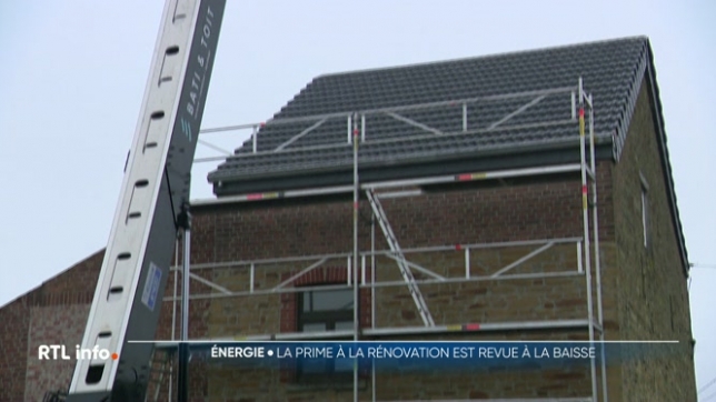 En moyenne, une diminution de 60% des montants octroyés pour la rénovation des toitures, l’isolation des murs ou le remplacement d'un système de chauffage. Des modifications dont certaines entreront déjà en vigueur dès demain.