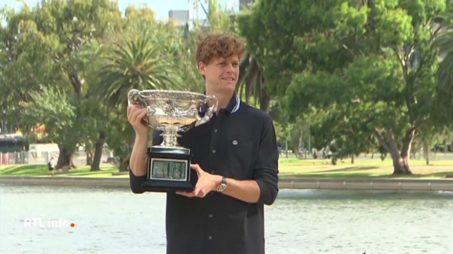 L'Italien Jannik Sinner, actuel N.1 mondial de tennis, sera suspendu trois mois, jusqu'au 4 mai 2025, en vertu d'un accord de règlement conclu avec l'Agence mondiale antidopage (AMA), qui réclamait initialement une suspension d'un à deux ans après un contrôle positif en mars 2024.