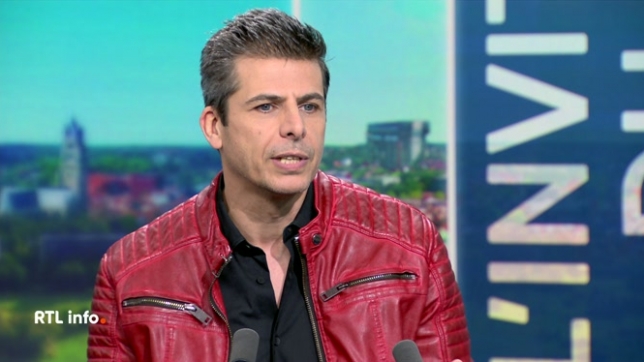 Michael Miraglia reçoit le chanteur Silva qui vient présenter son dernier album Hemisphère...