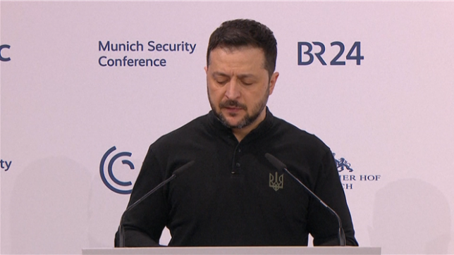 Je crois vraiment que le moment est venu de créer les forces armées de l'Europe, a appelé le dirigeant dans un discours à la Conférence de Munich sur la sécurité, devant un parterre de responsables politiques internationaux. Le temps où l'Amérique soutenait l'Europe simplement parce qu'elle l'avait toujours fait est révolu, a-t-il prévenu.