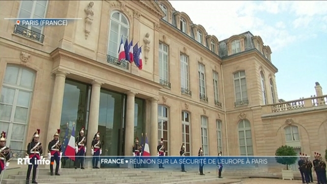Réunion des dirigeants de pays de l'Union européenne et de l'Otan à Paris