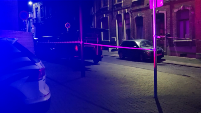 Deux corps ont été découverts dans la nuit de samedi à dimanche à Marcinelle. Les circonstances du drame ne sont pas encore connues, mais un suspect aurait été interpellé.