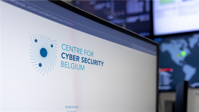 Des pirates chinois ont détourné des courriels de la Sûreté de l'État entre 2021 et 2023, compromettant potentiellement des données sensibles du personnel.