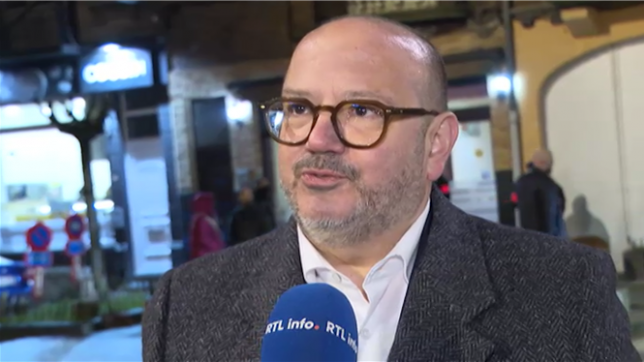 Le ministre fédéral de la Sécurité et de l'Intérieur, Bernard Quintin, était présent avec les policiers qui ont mené une vaste opération anti-drogue jeudi soir à Forest. Il explique l'importance de sa présence.