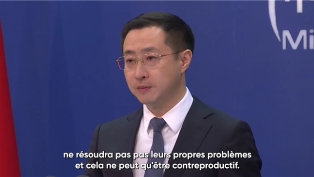 La Chine averti que l'imposition par les États-Unis de droits de douane supplémentaires de 10% sur les importations chinoises aurait un grave impact sur la coopération bilatérale antidrogue et accusé Washington de chantage.