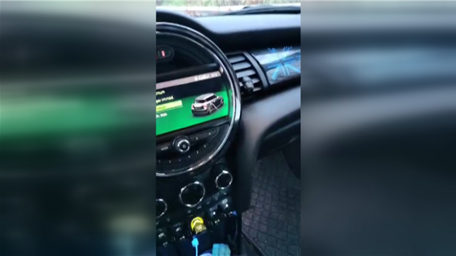 Des bruits monstrueux: la voiture d'Olivier en proie à un problème étrange.