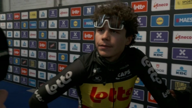 Oui, ça va mieux: Arnaud De Lie débute le Nieuwsblad... sans ses allergies