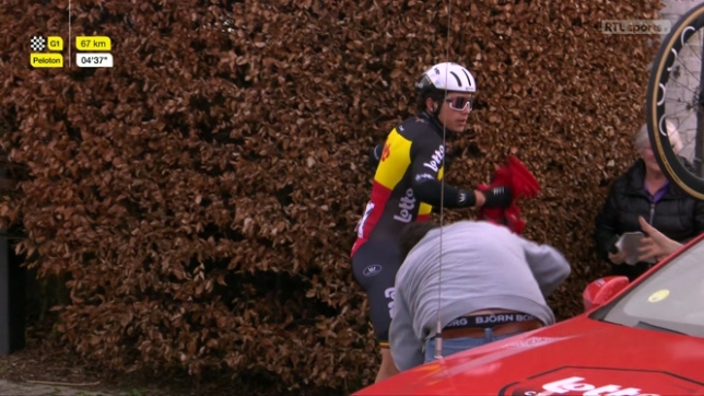 Het Nieuwsblad: Arnaud De Lie victime de deux problèmes techniques consécutifs