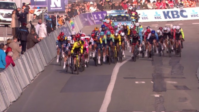 Het Nieuwsblad: Waerenskjold surprend tout le monde et s'impose !