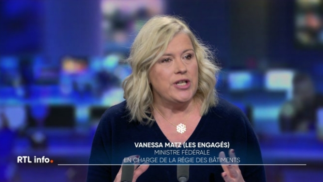 Invitée du RTL info 19H., Vanessa Matz réagit à l'enquête menée par RTL info qui nous apprend que plus de 100.000 m² loués par la Régie des Bâtiments sont vides. Il semble que la gestion de la Régie des Bâtiments soit opaque, quelles sera la stratégie de la nouvelle ministre ?