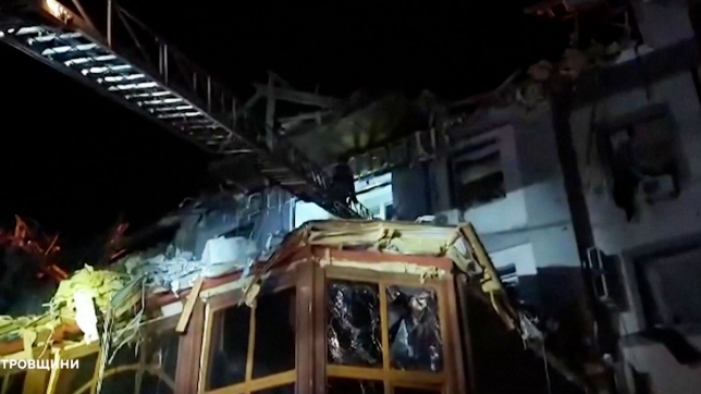 "Aucune pause dans la pression exercée sur la Russie": Zelensky réagit à l'attaque d'un hôtel de Kryvyï Rig