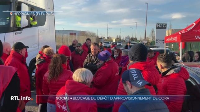 Les travailleurs des galeries commerçantes Cora ont bloqué le dépôt d'approvisionnement d'Heppignies, ce matin. Ils reprochent à la direction le manque de communication sur l'éventuelle revente des magasins.