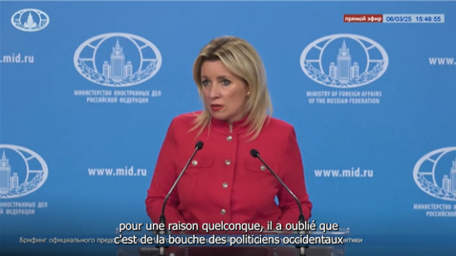 La Russie accuse le président français Emmanuel Macron de diffuser de fausses affirmations dans un discours appelant à une augmentation des dépenses de défense face à la poursuite de l'expansion russe en Europe. Il n'a pas dit un mot sur le fait qu'un règlement pacifique est impossible sans tenir compte des intérêts légitimes de la Russie et de l'Europe tout entière en matière de sécurité, déclare la porte-parole du ministère des Affaires étrangères, Maria Zakharova.