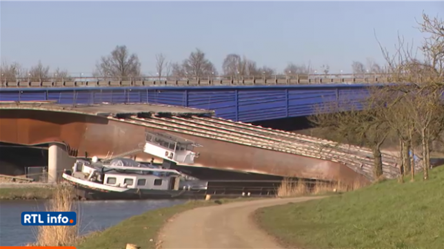 Un gros incident s'est produit sur l'autoroute E42, à hauteur de La Louvière : un pont s'est affaissé, entraînant la fermeture de la chaussée.