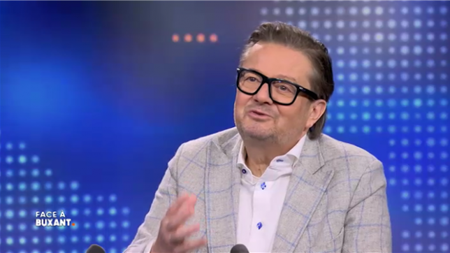 Le milliardaire Marc Coucke était l'invité de Martin Buxant ce dimanche et a été interrogé sur la taxe sur les plus-values. Il révèle ne pas y être opposé et s'explique.