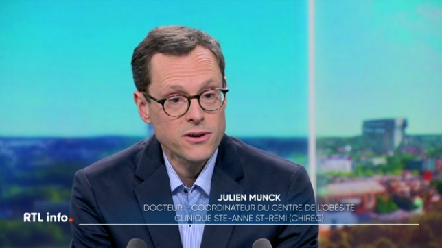 Coordinateur du Centre de l'obésité à la Clinique Sainte-Anne Saint-Rémi (CHIREC), le docteur Julien Munck analyse la problématique du surpoids et de l'obésité qui concerne 49% et 16% de la population belge. Comment l'expliquer et comment lutter contre le phénomène ?