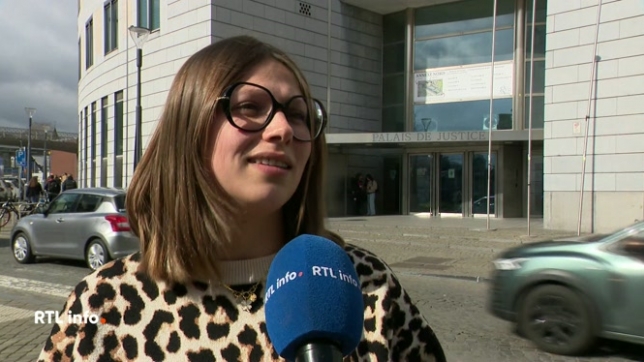 La police belge a mené 10 perquisitions simultanées ce matin à Liège et Tongres dans le cadre d'un trafic de drogue internationnal. Cette opération vise à démanteler un réseau actif au-delà de Bruxelles et Anvers. Plusieurs interpellations ont eu lieu.