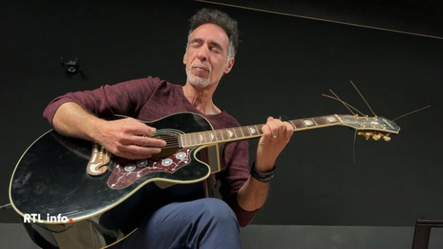 Plug The Jack, spécialiste dans la location de studios de musique, ouvre son 3e site rue Natalis à Liège. Des studios d'enregistrement ou de répétition, et des espaces pour DJ, sont désormais accessibles. Ils se louent à l'heure, et à un prix assez démocratique.