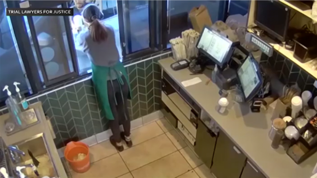 Starbucks condamné à verser 50 millions de dollars pour cette erreur capturée en vidéo.