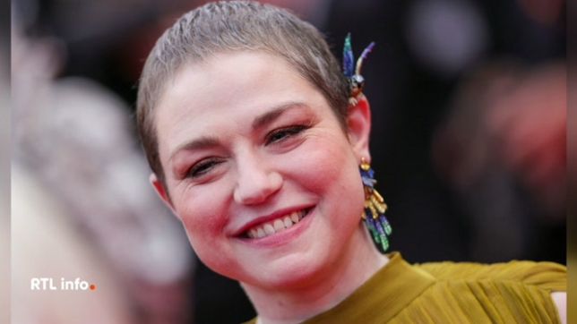 Les funérailles d'Émilie Dequenne seront célébrées le mercredi 26 mars prochain. L'actrice belge est décédée dimanche soir des suites d'un cancer rare à seulement 43 ans. Elle sera inhumée au cimetière du Père Lachaise à Paris.