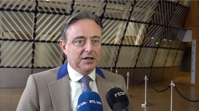 Je m'excuse...: le lapsus embarrassant de Bart De Wever.