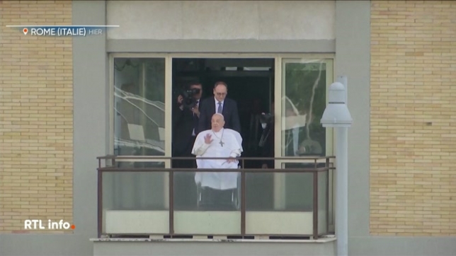 L'apparition publique du pape d'hier a relancé les inquiétudes sur sa santé