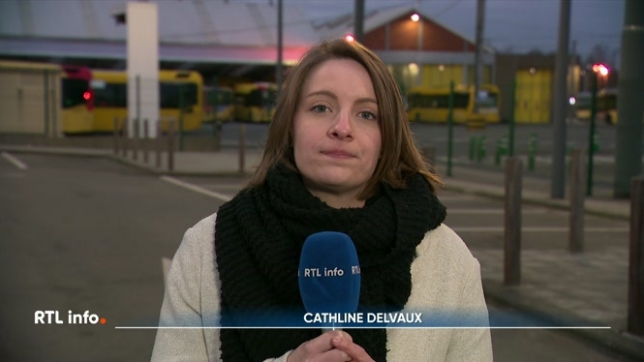La grève qui paralysait les dépôts Jumet et Janson du TEC Charleroi a pris fin ce mercredi soir. Les 2 lignes de métro M3 et M4, ainsi que plusieurs lignes de bus, étaient concernées. Ce mouvement avait été lancé hier mardi pour un motif qui faisait polémique.
