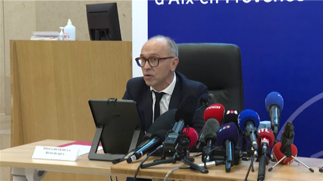 Lors d'un point presse ce jeudi matin, le procureur d'Aix-en-Provence a révélé les derniers éléments de l'enquête sur la mort d’Emile Soleil. Selon Jean-Luc Blachon, des traces d'un traumatisme facial violent sont visibles sur le crâne de l'enfant. Le magistrat a également déclaré que la piste familiale n'est pas encore refermée.