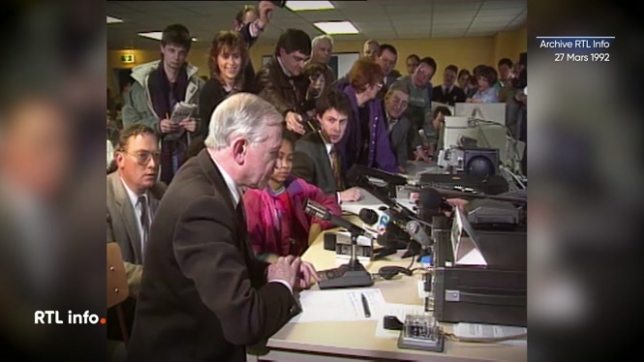 En 1992, alors que Dirk Frimout était en mission à bord de la navette Atlantis, des radioamateurs belges ont pu entrer en contact avec lui. Un moment historique qui témoigne de l'évolution des technologies de communication et des avancées de l'informatique en 30 ans.