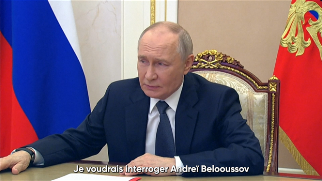Le président russe Vladimir Poutine demande au ministre de la Défense, Andreï Belooussov, un rapport sur la mise en œuvre des accords relatifs à un moratoire sur les frappes contre les installations énergétiques ukrainiennes et russes.