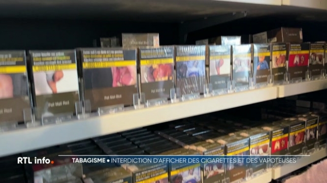 A partir d'aujourd'hui, les produits de tabac doivent être dissimulés dans les commerces comme les librairies, stations-services, et supermarchés de moins de 400 m². Cette mesure vise à réduire l'attrait du tabagisme, particulièrement chez les jeunes.