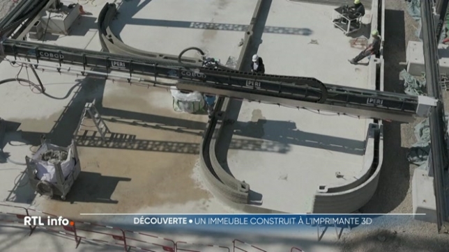 Un immeuble de logements sociaux construit grâce à une imprimante 3D géante en France