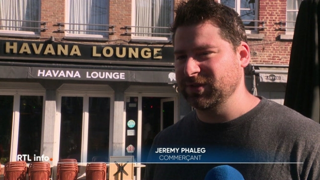 un homme armé d'une tronçonneuse est intervenu pour défendre son fils à Namur