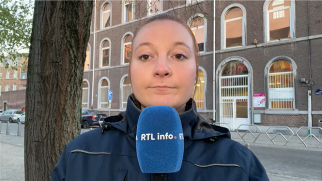 Des piquets de grève devant les écoles: début d'une semaine d'actions tournantes dans les écoles.