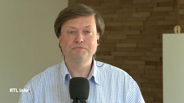 Philippe Ledent, économiste chez ING, nous explique les conséquences de la chute des bourses mondiales pour les Belges. Que faire si vous avez un portefeuille d'actions, ou si vous n'en avez pas ? Cette crise boursière est-elle amenée à durer ?