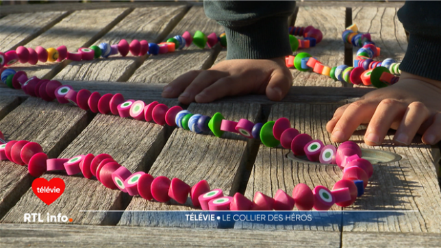L'opération Collier des héros propose d'accompagner les enfants atteints du cancer et les récompenser, symboliquement, tout au long de leur traitement.