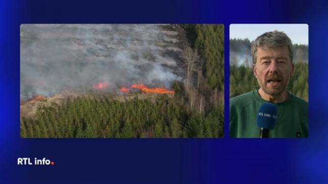 Les pompiers ont été déployés pour maitriser le sinistre qui s'est déclaré non loin de la Brasserie d'Achouffe. C'était redouté, la sécheresse des dernières semaines était propice à ce genre d'incendie. Le point sur place avec Vincent Jamoulle.