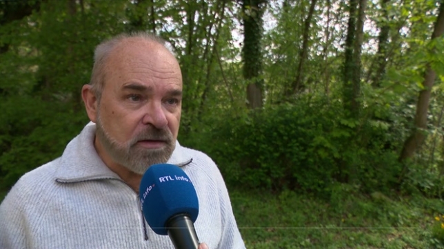 Dès septembre 2026, un test CLÉ (Calculer, Lire, Écrire) sera instauré pour évaluer les compétences de base des élèves de 4e primaire. Les syndicats critiquent cette mesure, craignant qu'elle crée des filtres et des inégalités sans résoudre les problèmes fondamentaux de l'enseignement.