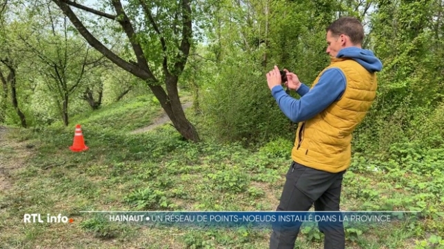 Un réseau points-nœuds est en train de se mettre en place. Il s'agit d'un maillage de balises directionnelles pour les randonneurs. Actuellement, 350 km de points pédestres sont déjà disponibles. Le balisage est en cours notamment sur les terrils.