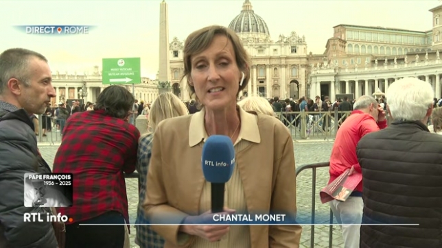 Escortée par des dizaines de cardinaux et des gardes suisses en uniforme chamarré, la dépouille du pape François est arrivée ce matin sous les ors de la basilique Saint-Pierre, où les fidèles peuvent lui rendre un dernier hommage moyennant des heures d'attente avant les funérailles de samedi.