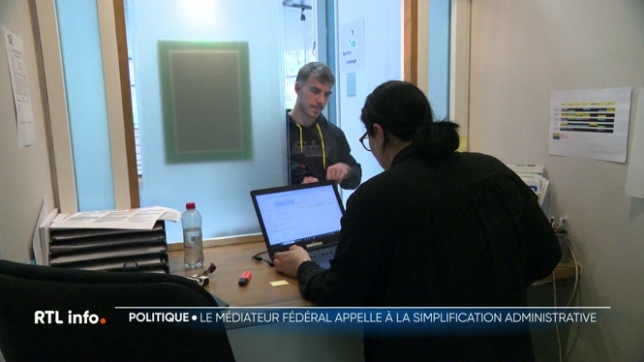 Lorsque des personnes n'ont pas respecté correctement des règles ou des procédures complexes, elles ne doivent pas être sanctionnées immédiatement. C'est pourquoi, nous plaidons pour un droit à l'erreur, développe le Médiateur fédéral à l'occasion de la publication de son rapport annuel.