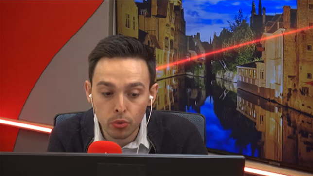 Pendant trois jours, le corps du souverain pontife est exposé. Pour résister à la chaleur printanière de Rome et au temps qui passe, la dépouille du souverain pontife a subi une procédure d'embaumement. Ce que l'on appelle une thanatopraxie.