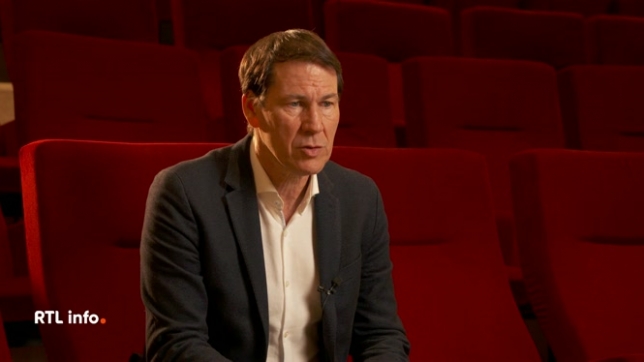 Trois mois après sa nomination comme sélécteur des Diables Rouges, Rudi Garcia livre ses premières impressions. Il partage sa vision du groupe, son ressenti sur le football belge et la relation qu'il a construit avec les joueurs et le public, ainsi que ses objectifs à moyen terme.