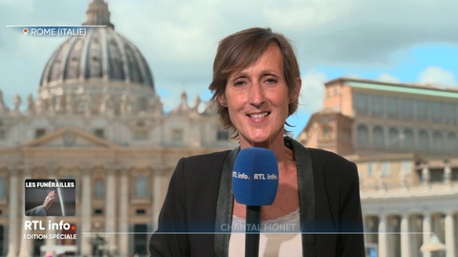 Après la messe, le cercueil du Pape a pris la direction de la Basilique Sainte-Marie Majeure à Rome où il reposera pour l'éternité.Ce n'était plus arrivé depuis plus de 350 ans.