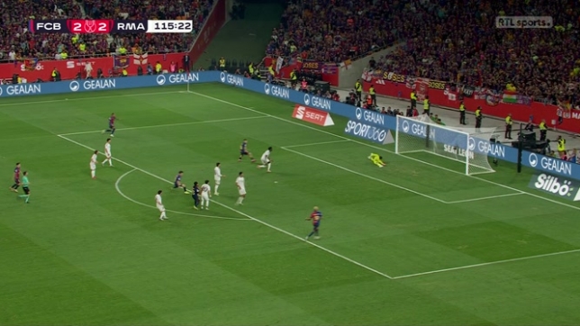 Jules Koundé a marqué le but de la victoire pour Barcelone en finale de la Coupe du Roi contre le Real Madrid.