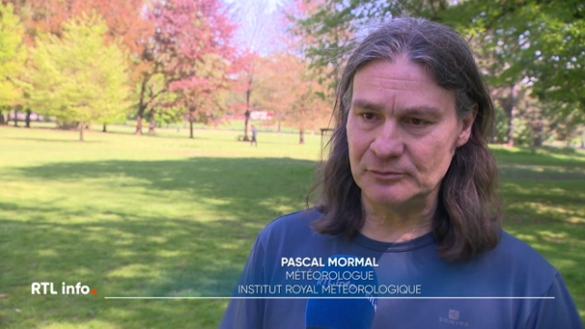 Le beau temps s'est installé depuis le mois de mars, et il pleut beaucoup moins qu'habituellement au printemps. L'arrivée de longues périodes sèches ou pluvieuses est un des premiers effets du réchauffement climatique.