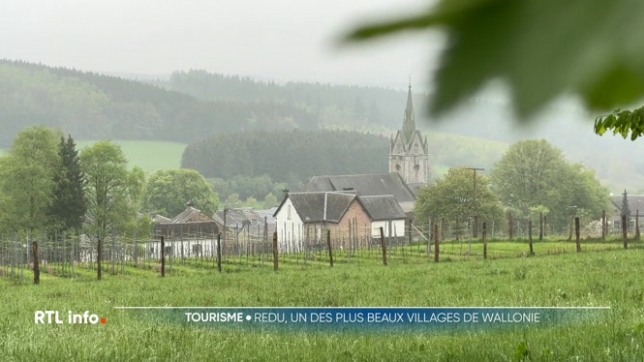 Le village de Redu, en province du Luxembourg, vient d'être labellisé parmi les plus beaux villages de Wallonie. Ce label distingue chaque année un ou deux villages pour leur patrimoine, leur cadre naturel. L'attractivité touristique est également au premier plan afin de se démarquer.