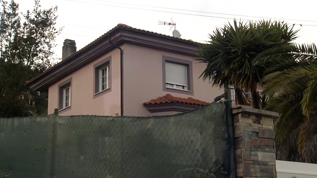 "Maison de l'horreur" en Espagne: des enfants "terrifiés" et séquestrés depuis plus de 4 ans libérés par la police