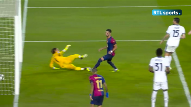 La première mi-temps de Barcelone - Inter Milan est complètement folle avec déjà quatre buts.